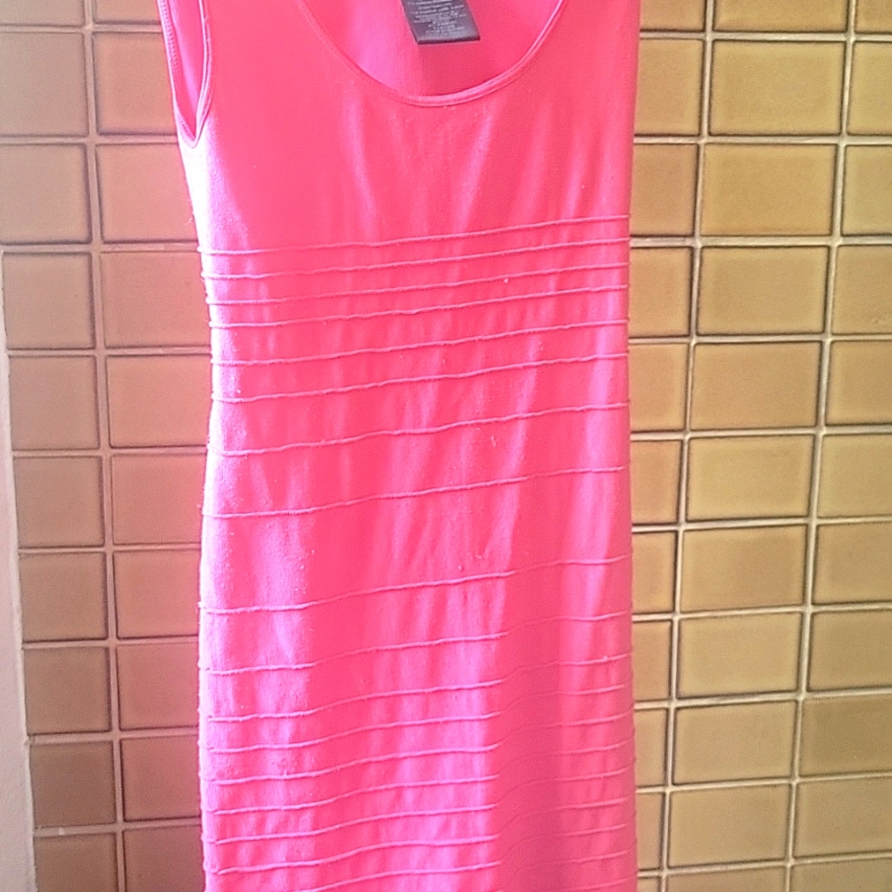 Body control pink Bebe dress